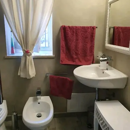 Апартаменты Ally's House *